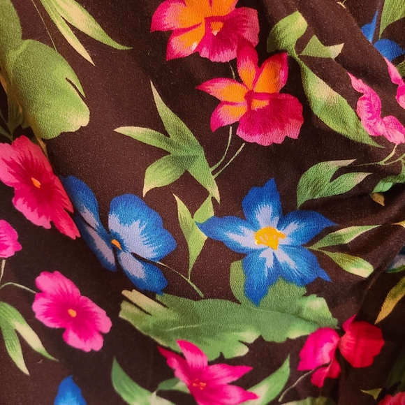 Virgo Tropical Floral Wrap Dress - Picture 3 of 5